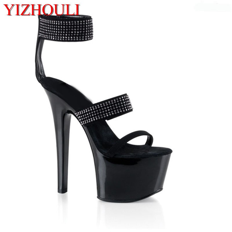 Women Shoes Must Have - أحذية يجب اقتناؤها على منصة المنصة