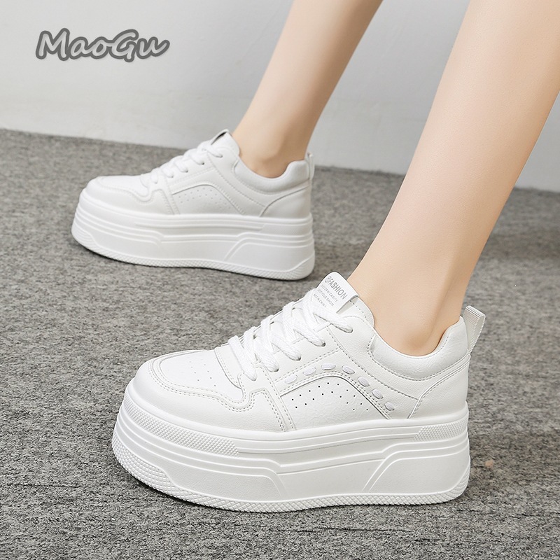 أحذية رياضية بيضاء نسائية لزيا - مراجعة Women'S Shoes Com وسعره