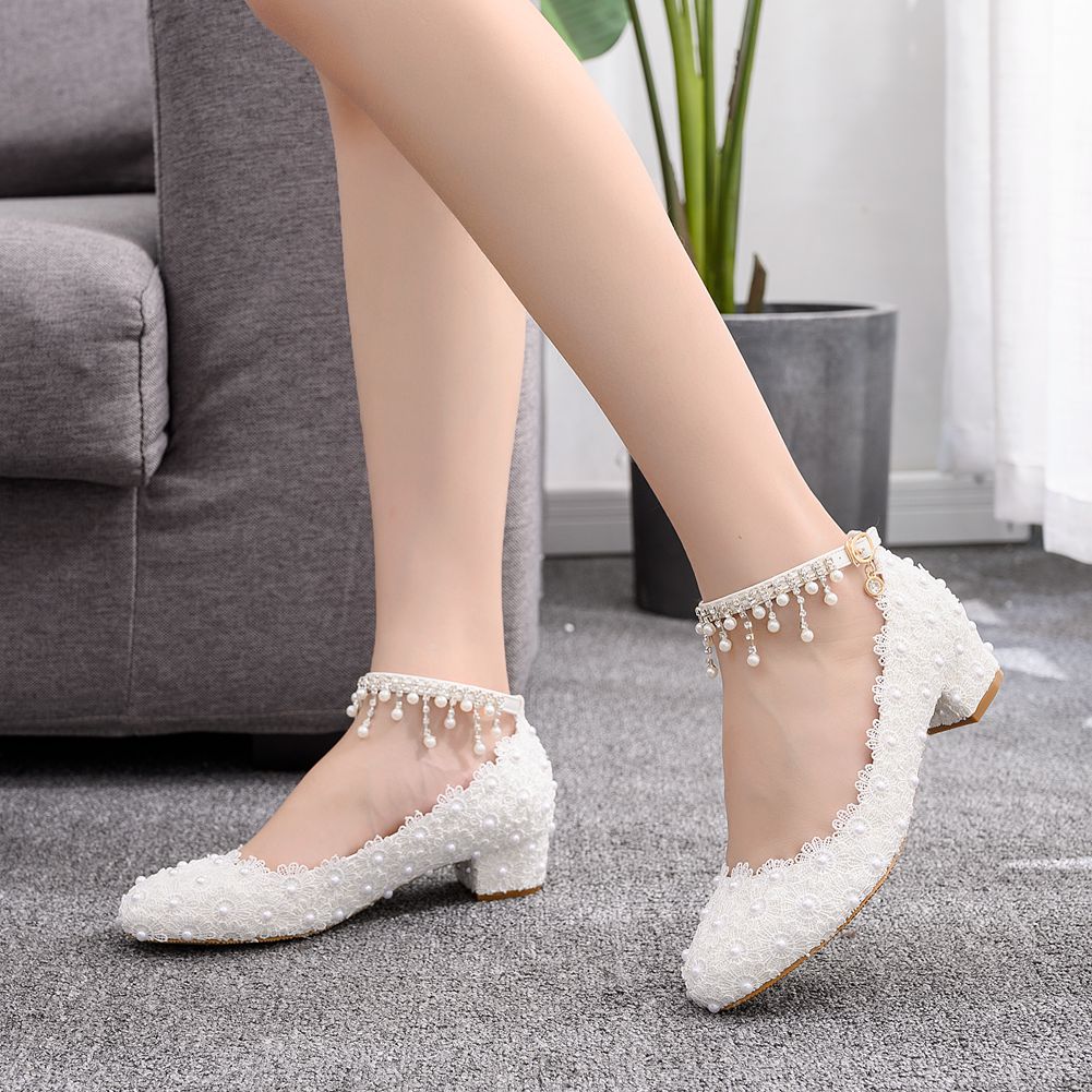 أحذية نسائية بكعب منخفض وسميك  - مراجعة Ankle Strap Heels وسعره