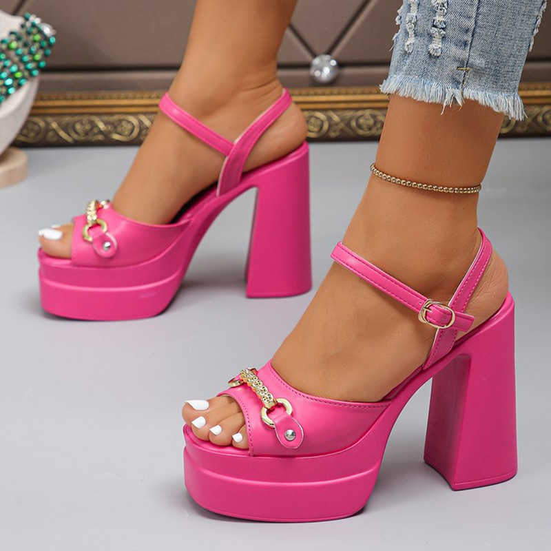 منتجات الصيف الجديدة لعام 2026 - مراجعة Gladiator Sandal Women وسعره