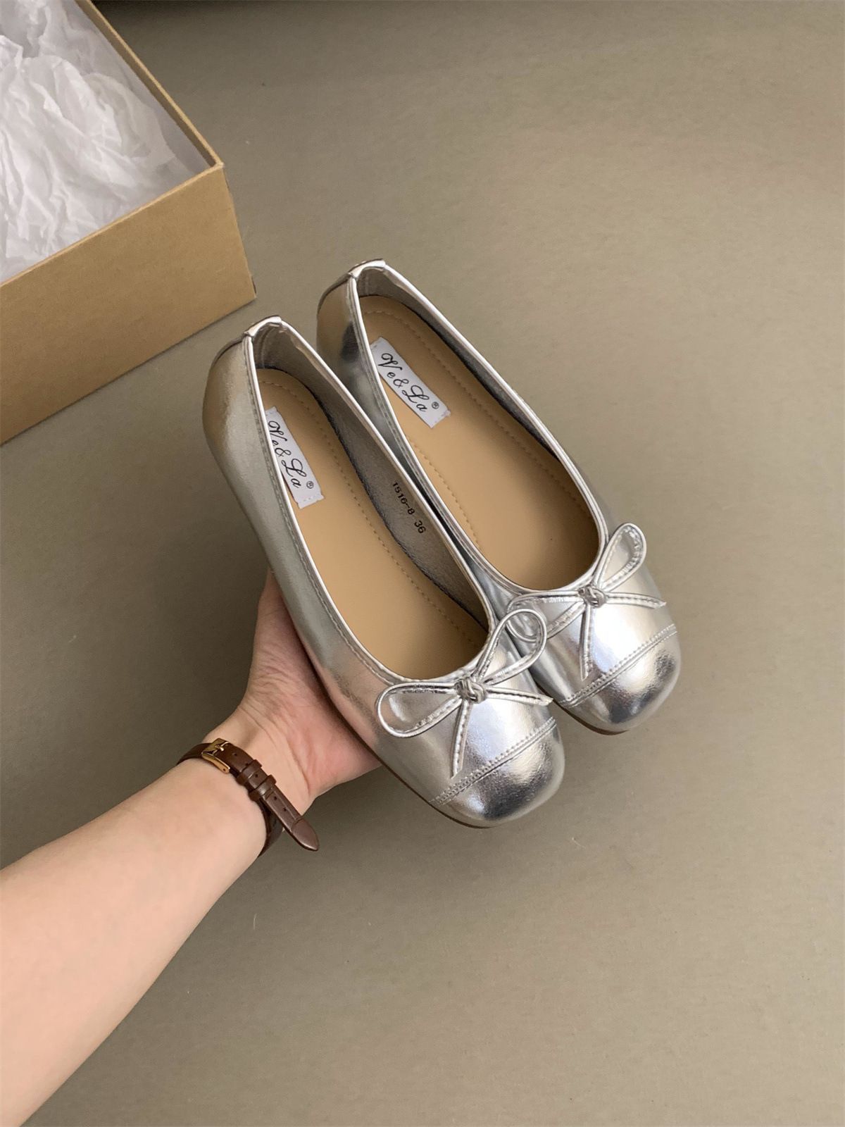 2025 الربيع والخريف جديد الفرن - مراجعة Women'S Shoes Red Bottoms وسعره