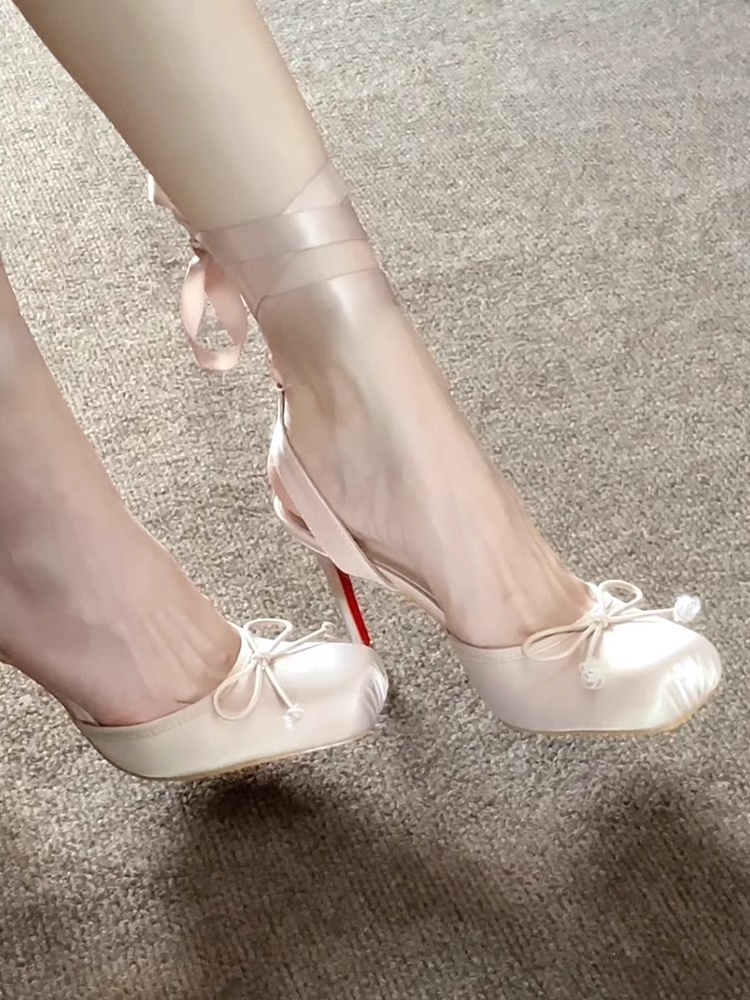 أحذية نسائية أنيقة بكعب منخفض، - مراجعة Women'S Shoes Red Bottoms وسعره