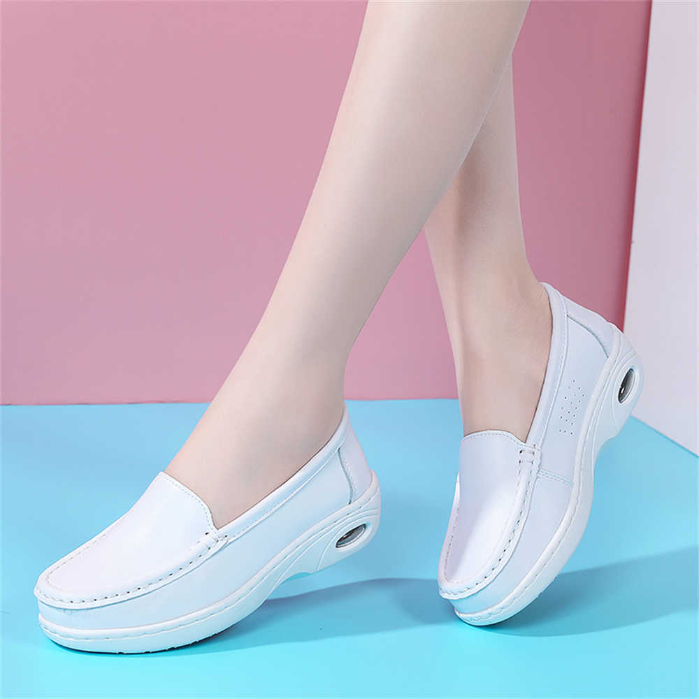 مكتنزة الأبيض وحيد كعب أحذية أ - مراجعة Women Shoes Types وسعره