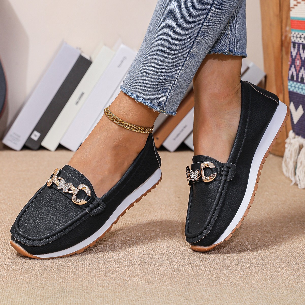 أحذية نسائية مسطحة جديدة لعام  - مراجعة Loafer Flat Women وسعره