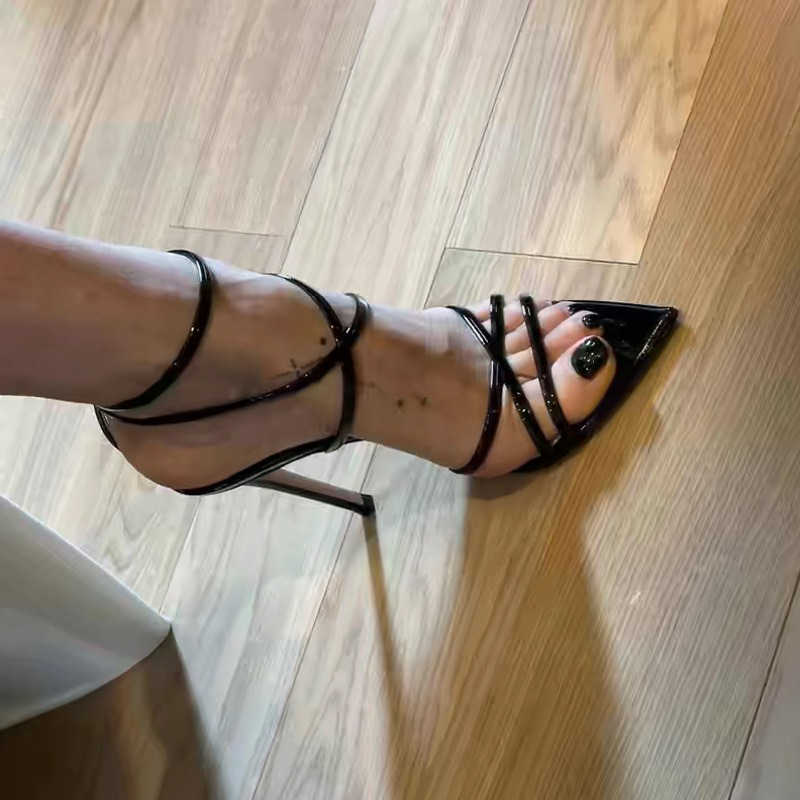 صنادل نسائية بكعب عالٍ مدببة ا - مراجعة Ankle Strap Heels وسعره