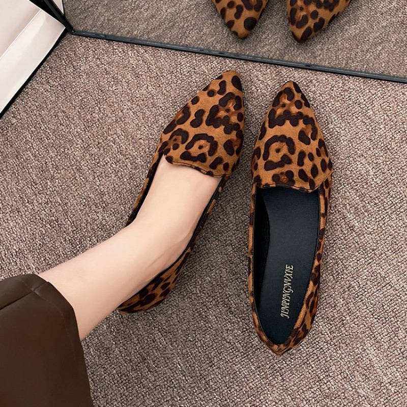 حذاء نسائي مسطح بتصميم مدبب من - مراجعة Loafer Flat Women وسعره